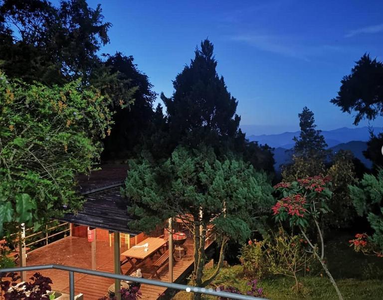J Residence Kundasang Экстерьер фото