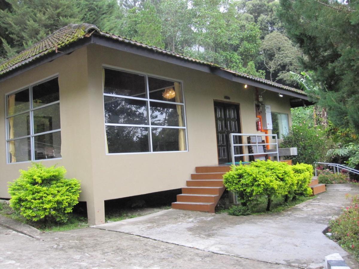 J Residence Kundasang Экстерьер фото