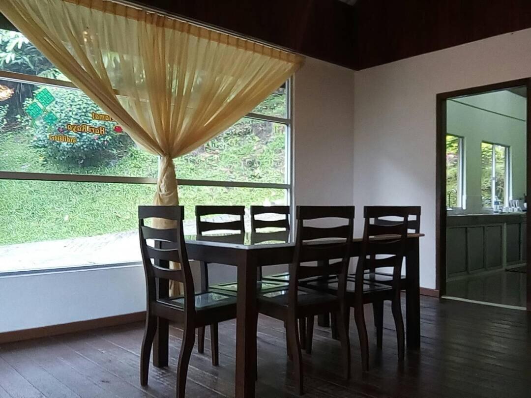J Residence Kundasang Экстерьер фото