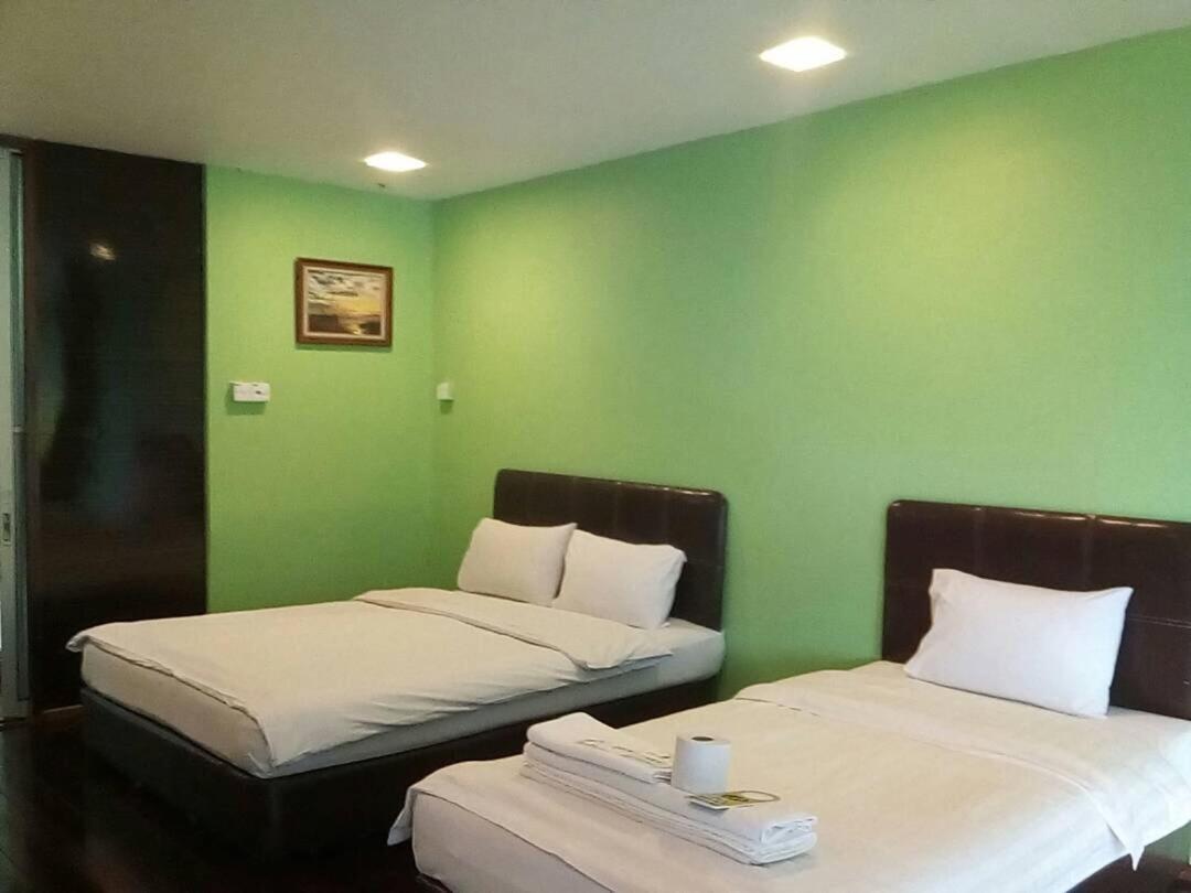 J Residence Kundasang Номер фото