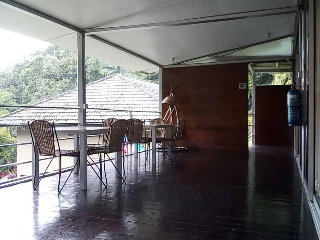 J Residence Kundasang Номер фото