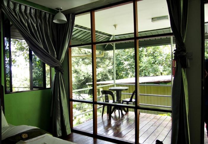 J Residence Kundasang Номер фото